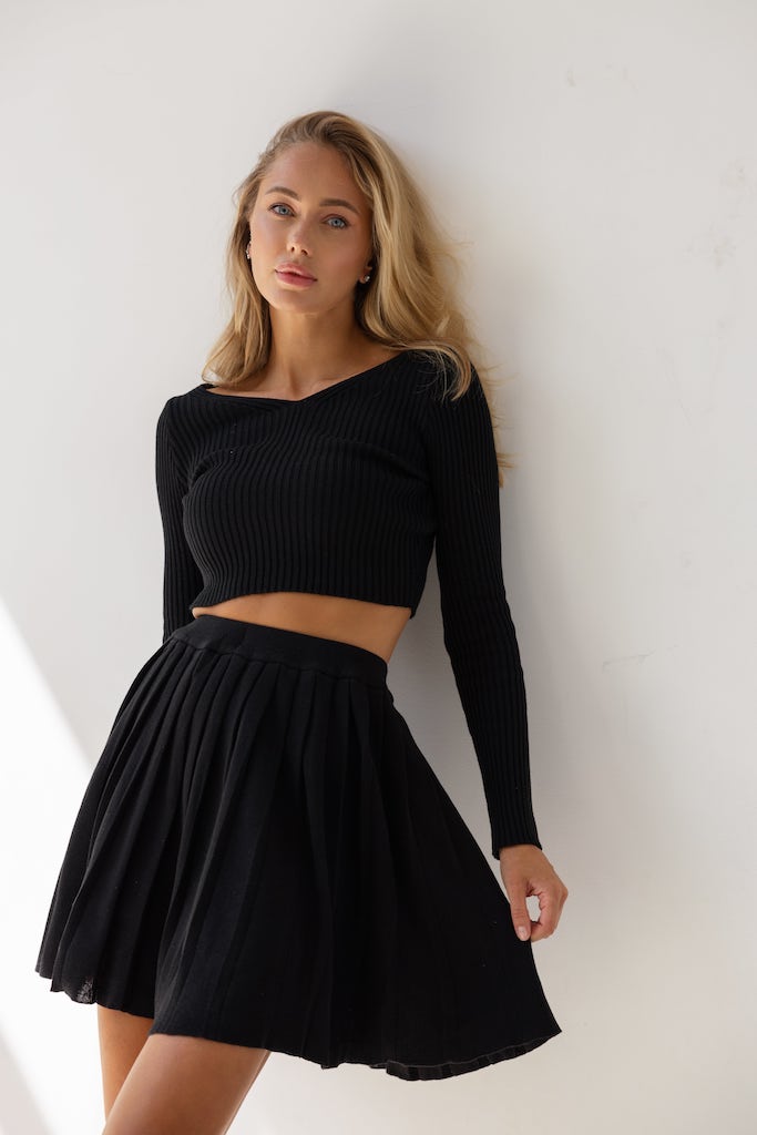 Knitted Cropped Top with Long Sleeves