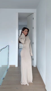 Elegant Knitted Maxi Dress with open Back