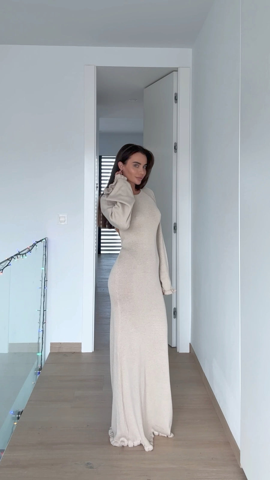 Elegant Knitted Maxi Dress with open Back