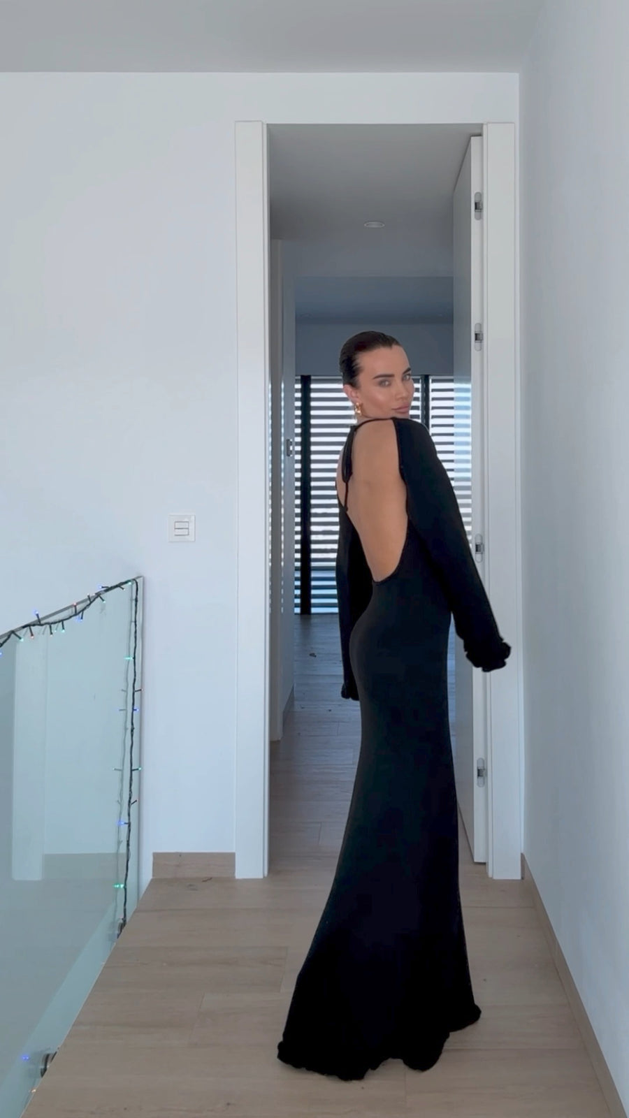 Elegant Knitted Maxi Dress with open Back
