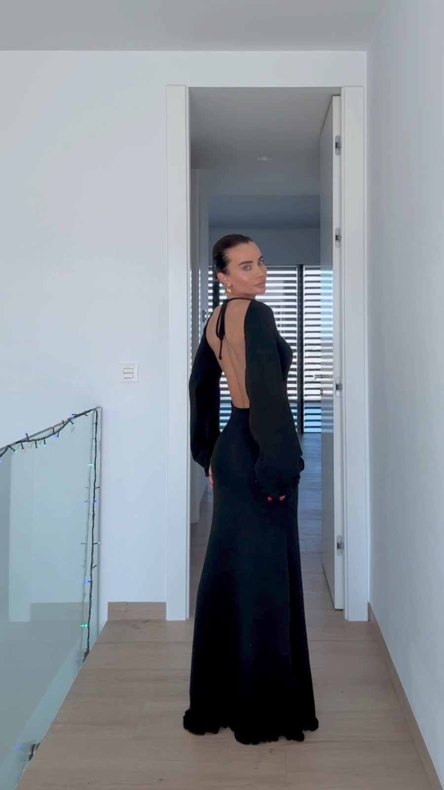 Elegant Knitted Maxi Dress with open Back