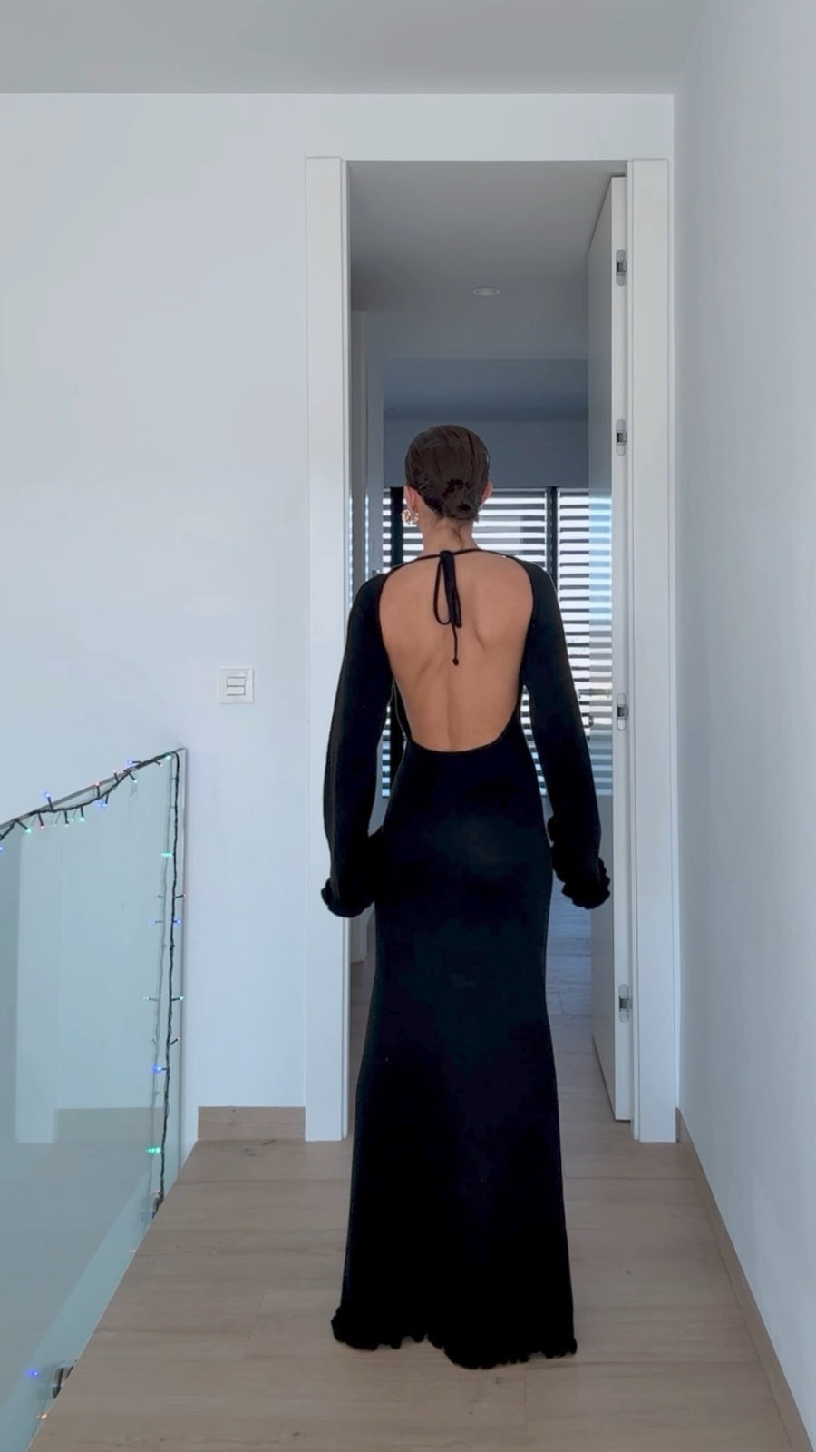 Elegant Knitted Maxi Dress with open Back