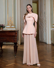 Elegante Dress with Chiffon Skirt and Cape