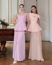 Elegante Dress with Chiffon Skirt and Cape