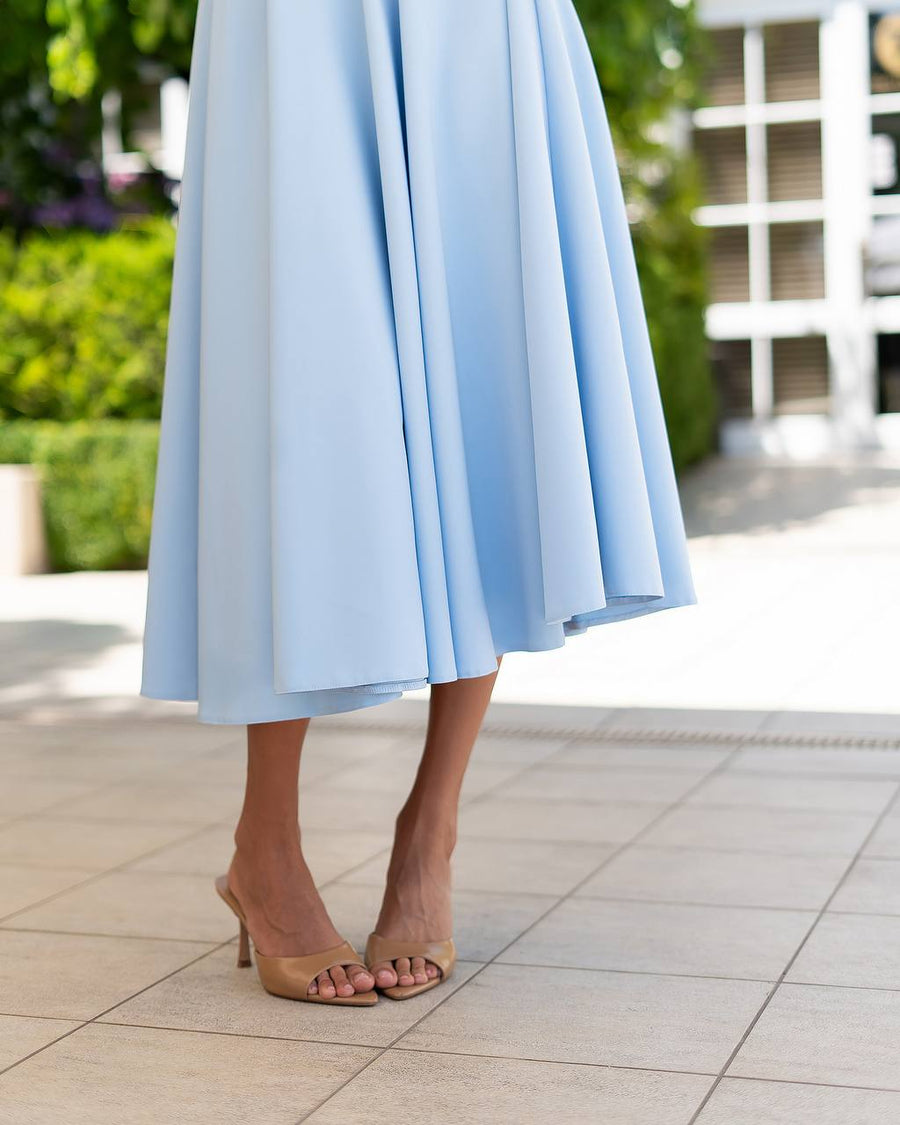 Elegant Midi Dress with Bow