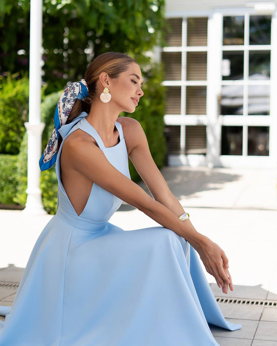 Elegant Midi Dress with Bow