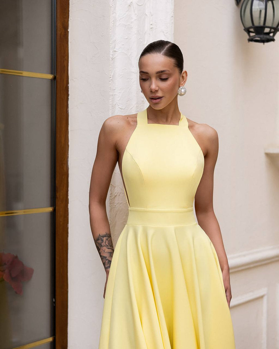 Elegant Midi Dress with Bow