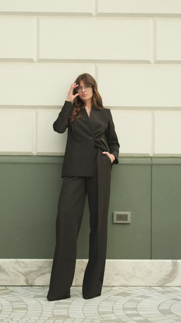 Black_Sculpted_Tailored_Suit