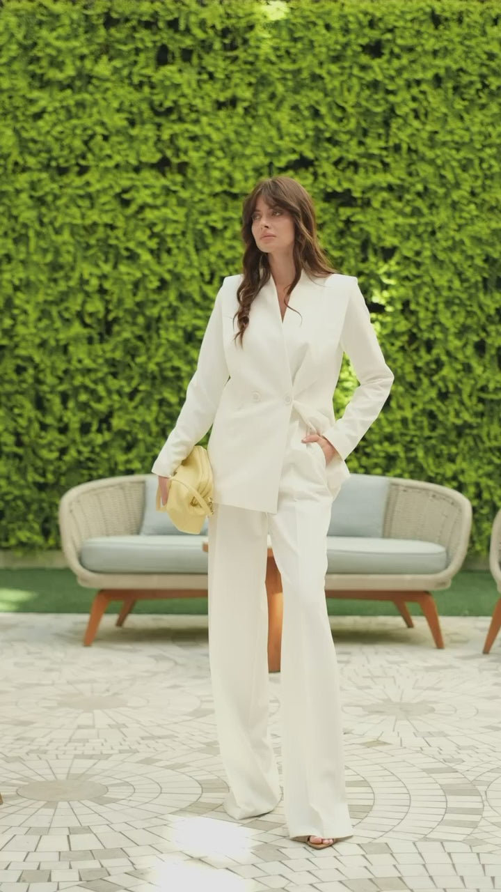White_Sculpted_Tailored_Suit