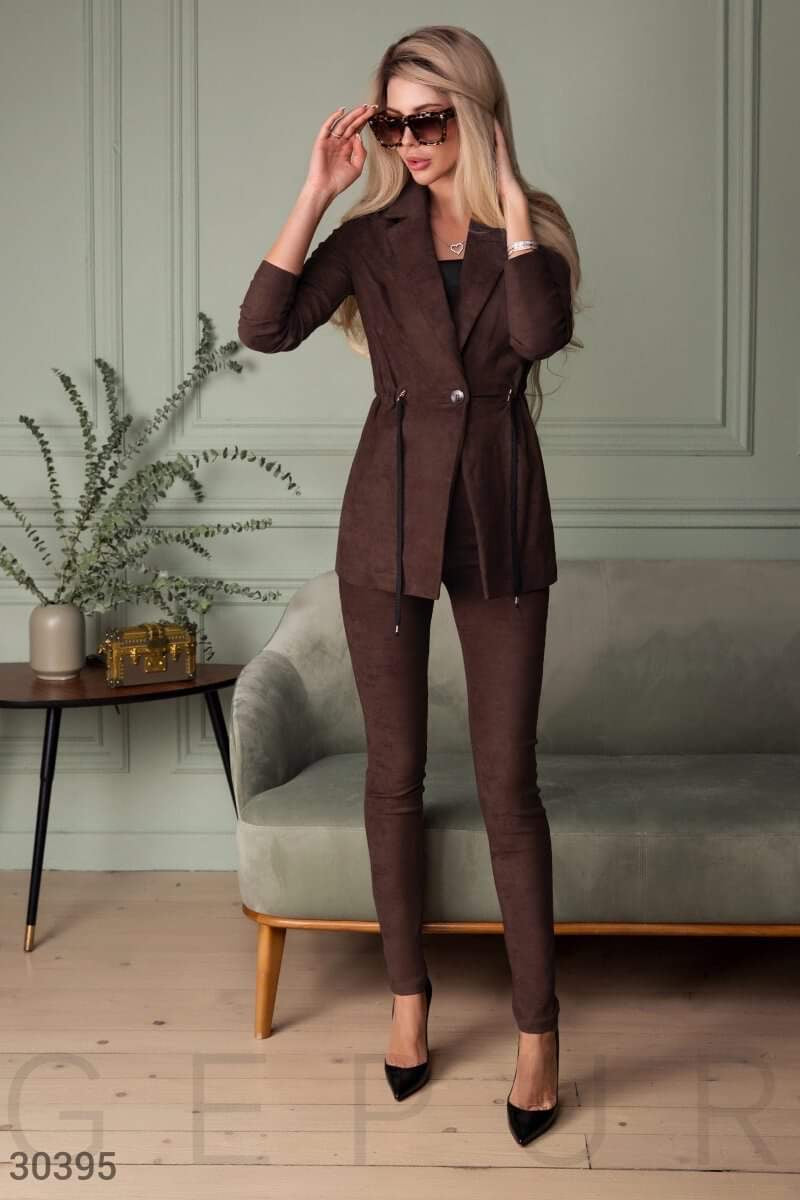 Costume marron coupe slim