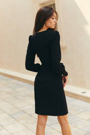 Robe élégante à manches bouffantes